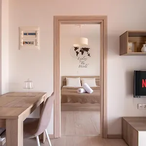 Minimalist W/ View Апартаменты Салоники
